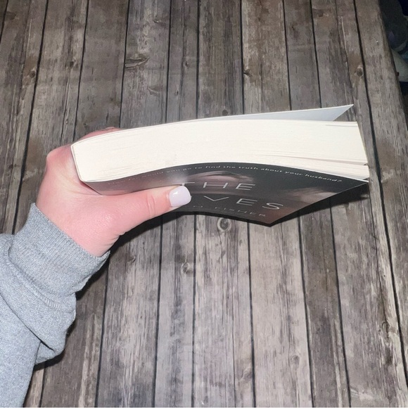 The Wives by Tarryn Fisher - Picture 4 of 7